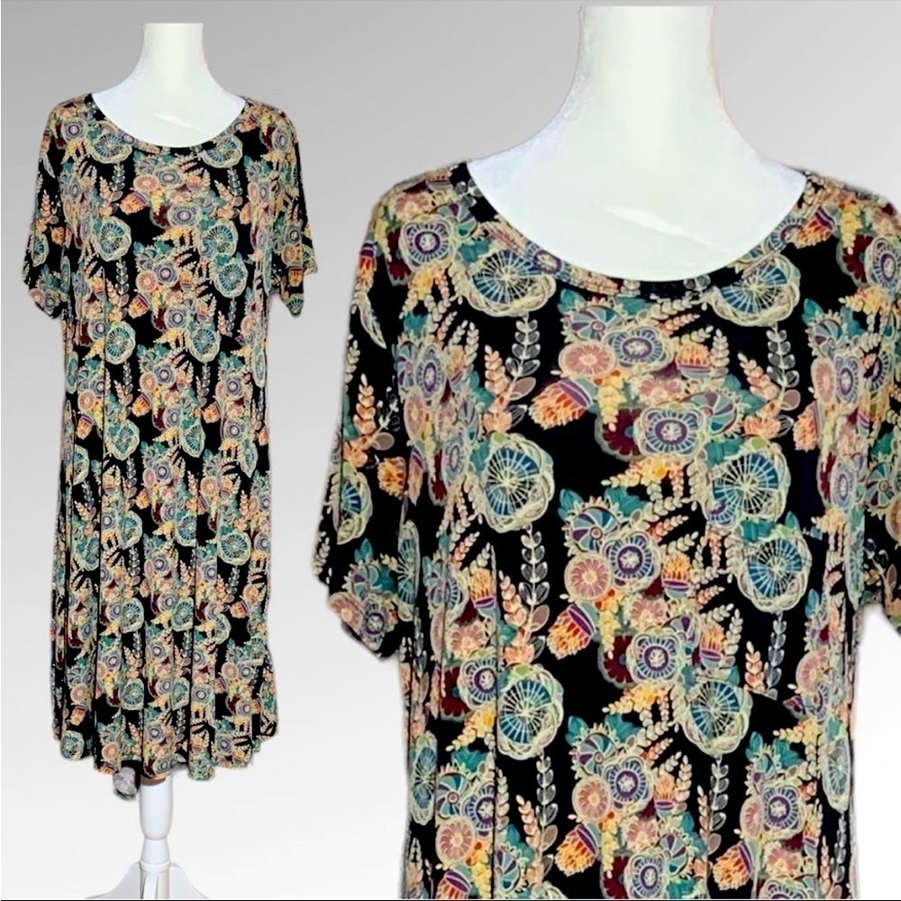 Lularoe Carly Pretty Print, Size Small NWT - image 1